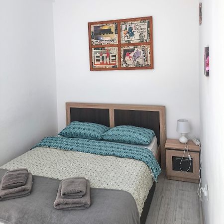 Friendly Little Studio Brasov Luaran gambar