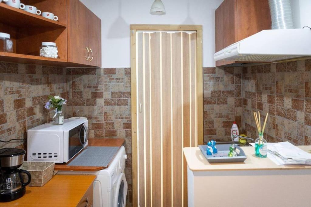 Friendly Little Studio Brasov Luaran gambar